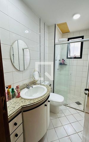 Apartamento para alugar com 130m², 4 quartos e 2 vagas Apartamento para alugar com 130m², 4 quartos e 2 vagasBanheiro