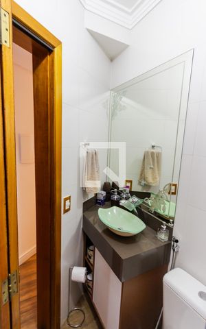 Apartamento à venda com 101m², 2 quartos e 1 vaga Apartamento à venda com 101m², 2 quartos e 1 vagaBanheiro
