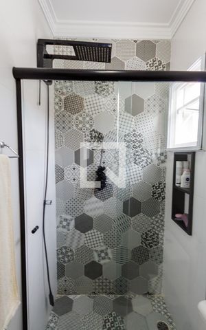 Apartamento à venda com 101m², 2 quartos e 1 vaga Apartamento à venda com 101m², 2 quartos e 1 vagaBanheiro da Suíte