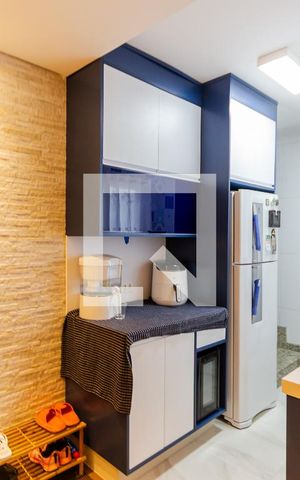 Apartamento à venda com 101m², 2 quartos e 1 vaga Apartamento à venda com 101m², 2 quartos e 1 vagaCozinha