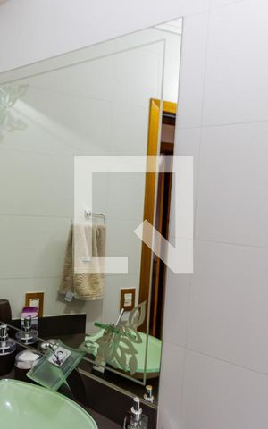 Apartamento à venda com 101m², 2 quartos e 1 vaga Apartamento à venda com 101m², 2 quartos e 1 vagaEspelho