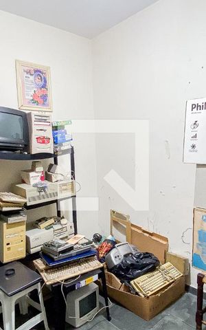 Casa à venda com 540m², 5 quartos e 8 vagas Casa à venda com 540m², 5 quartos e 8 vagasQuarto - Dispensa 2