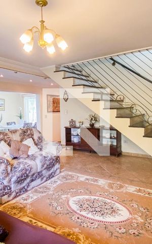 Casa à venda com 540m², 5 quartos e 8 vagas Casa à venda com 540m², 5 quartos e 8 vagasSala - Sala de Estar 1