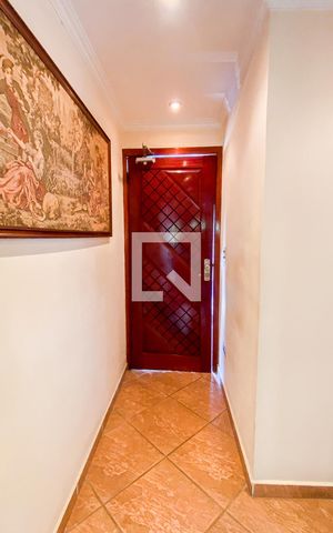 Casa à venda com 540m², 5 quartos e 8 vagas Casa à venda com 540m², 5 quartos e 8 vagasSala - Sala de Estar