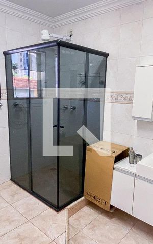 Casa à venda com 540m², 5 quartos e 8 vagas Casa à venda com 540m², 5 quartos e 8 vagasBanheiro da Suíte 4