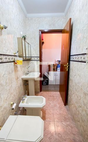 Casa à venda com 540m², 5 quartos e 8 vagas Casa à venda com 540m², 5 quartos e 8 vagasBanheiro da Suite 3