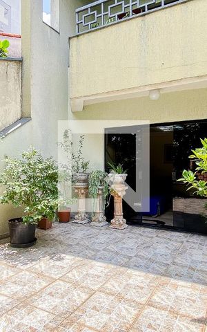 Casa à venda com 540m², 5 quartos e 8 vagas Casa à venda com 540m², 5 quartos e 8 vagasVaranda Sala de Estar 2