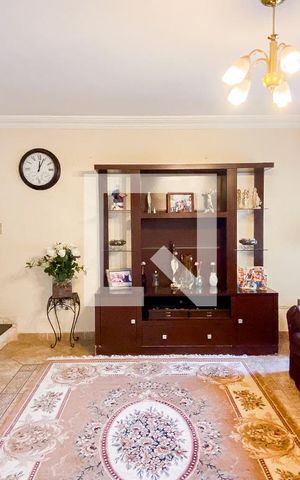Casa à venda com 540m², 5 quartos e 8 vagas Casa à venda com 540m², 5 quartos e 8 vagasSala - Sala de Estar 1