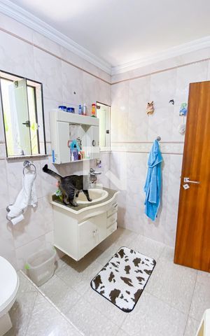 Casa à venda com 540m², 5 quartos e 8 vagas Casa à venda com 540m², 5 quartos e 8 vagasBanheiro da Suíte 2