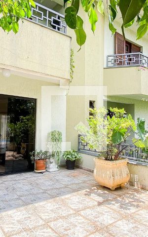 Casa à venda com 540m², 5 quartos e 8 vagas Casa à venda com 540m², 5 quartos e 8 vagasVaranda Sala de Estar 2