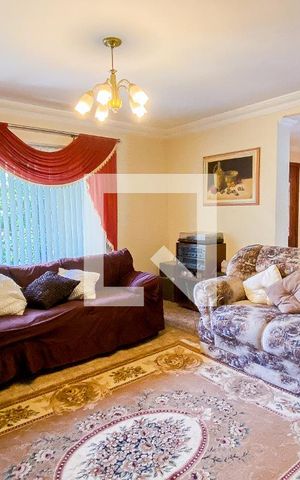 Casa à venda com 540m², 5 quartos e 8 vagas Casa à venda com 540m², 5 quartos e 8 vagasSala - Sala de Estar 1
