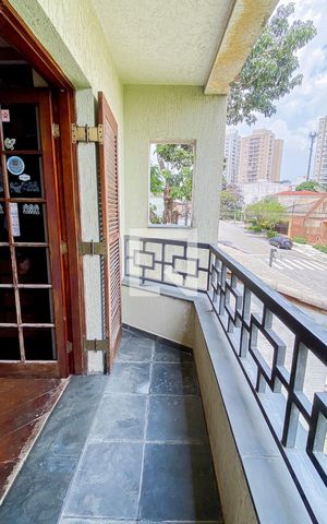 Casa à venda com 540m², 5 quartos e 8 vagas Casa à venda com 540m², 5 quartos e 8 vagasVaranda da Suite 2
