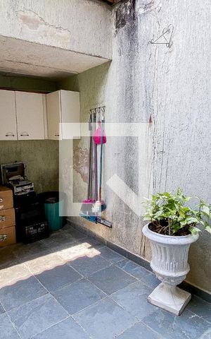 Casa à venda com 540m², 5 quartos e 8 vagas Casa à venda com 540m², 5 quartos e 8 vagasÁrea comum