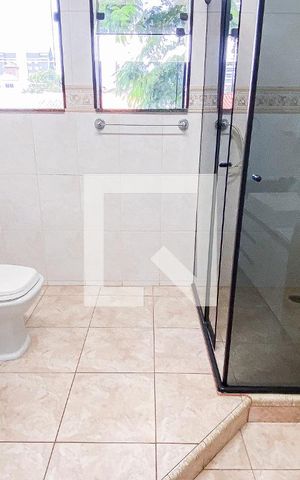 Casa à venda com 540m², 5 quartos e 8 vagas Casa à venda com 540m², 5 quartos e 8 vagasBanheiro da Suíte 4