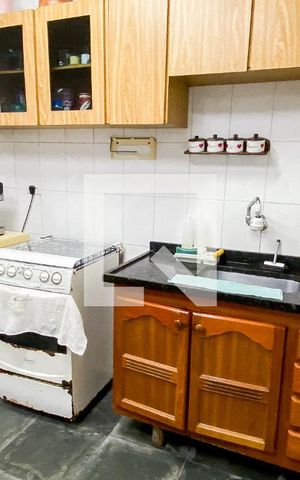Casa à venda com 540m², 5 quartos e 8 vagas Casa à venda com 540m², 5 quartos e 8 vagasGaragem - Cozinha 2