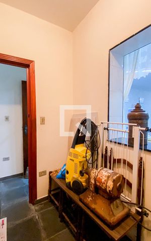 Casa à venda com 540m², 5 quartos e 8 vagas Casa à venda com 540m², 5 quartos e 8 vagasQuarto - Dispensa