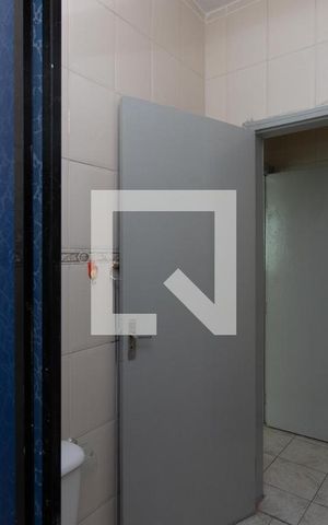 Casa à venda com 165m², 2 quartos e 3 vagas Casa à venda com 165m², 2 quartos e 3 vagasBanheiro 1