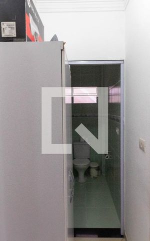 Casa à venda com 220m², 2 quartos e 2 vagas Casa à venda com 220m², 2 quartos e 2 vagasCorredor