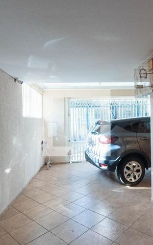 Casa à venda com 220m², 2 quartos e 2 vagas Casa à venda com 220m², 2 quartos e 2 vagasGaragem