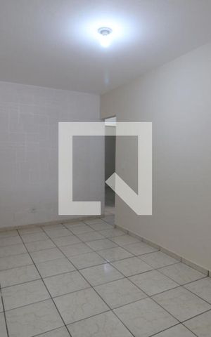Casa para alugar com 130m², 4 quartos e 2 vagasSala