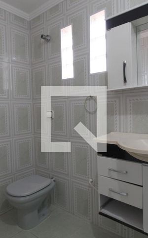 Casa para alugar com 130m², 4 quartos e 2 vagasBanheiro Edícula