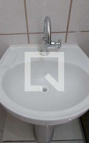 Casa para alugar com 130m², 4 quartos e 2 vagasBanheiro