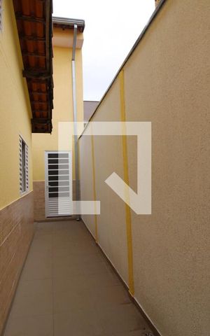 Casa para alugar com 130m², 4 quartos e 2 vagasCorredor