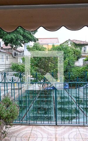 Casa à venda com 215m², 3 quartos e 2 vagasVaranda quarto 3