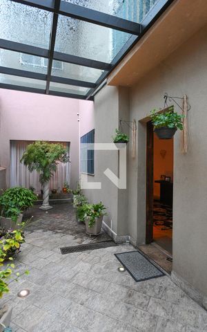 Casa à venda com 215m², 3 quartos e 2 vagasGaragem