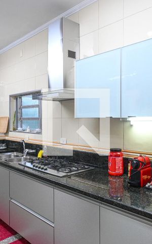 Casa à venda com 215m², 3 quartos e 2 vagasCozinha