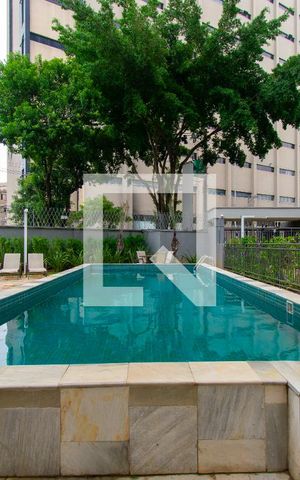 Apartamento à venda com 36m², 1 quarto e sem vaga Apartamento à venda com 36m², 1 quarto e sem vagaÁrea comum - Piscina