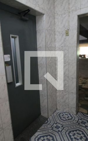 Apartamento à venda com 59m², 2 quartos e sem vagaÁrea comum - Elevador