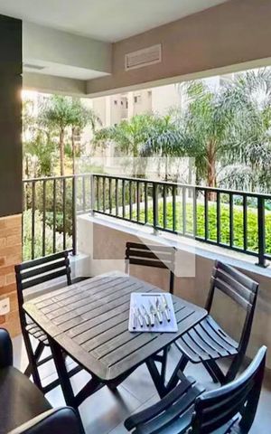 Apartamento à venda com 52m², 1 quarto e sem vaga Apartamento à venda com 52m², 1 quarto e sem vagaVaranda - Sala