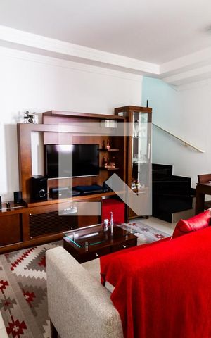 Apartamento à venda com 145m², 3 quartos e 2 vagas Apartamento à venda com 145m², 3 quartos e 2 vagasSala
