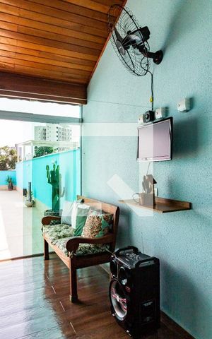 Apartamento à venda com 145m², 3 quartos e 2 vagas Apartamento à venda com 145m², 3 quartos e 2 vagasCobertura