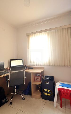 Apartamento à venda com 82m², 3 quartos e 2 vagasQuarto 3