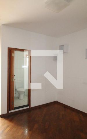 Casa para alugar com 200m², 3 quartos e 5 vagasQuarto 2 - Suíte