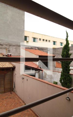 Casa para alugar com 200m², 3 quartos e 5 vagasQuarto 2 - Suíte