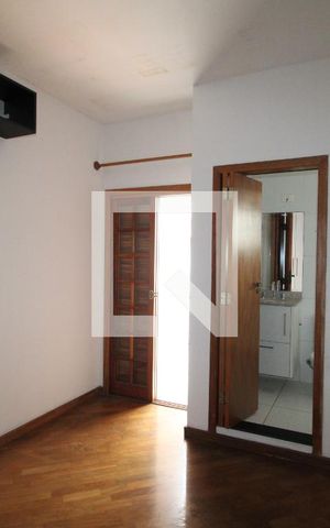 Casa para alugar com 200m², 3 quartos e 5 vagasQuarto 2 - Suíte