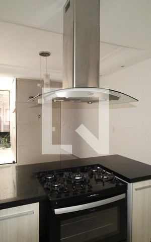 Casa para alugar com 200m², 3 quartos e 5 vagasCozinha