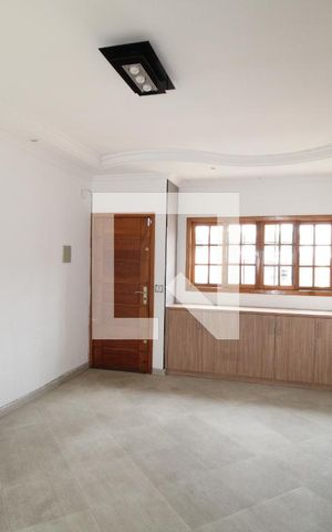 Casa para alugar com 200m², 3 quartos e 5 vagasSala