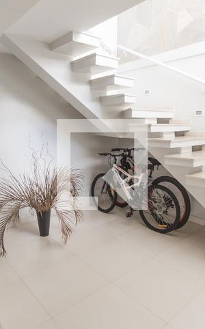 Casa à venda com 350m², 4 quartos e 4 vagasHall de entrada