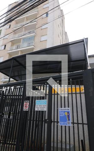 Apartamento para alugar com 46m², 2 quartos e 1 vagaFachada e portaria