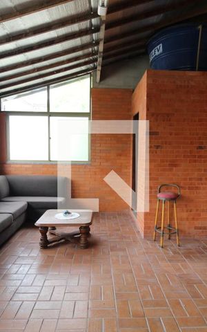 Casa à venda com 800m², 5 quartos e 3 vagasChurrasqueia no terceiro andar