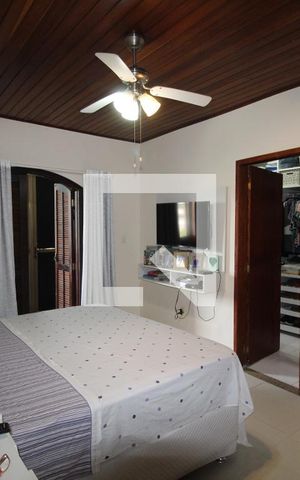 Casa à venda com 800m², 5 quartos e 3 vagasSuíte 3