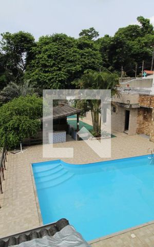 Casa à venda com 800m², 5 quartos e 3 vagasSuíte 1 - Vista