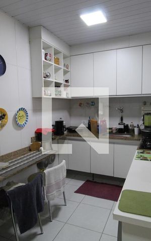 Casa à venda com 800m², 5 quartos e 3 vagasCozinha