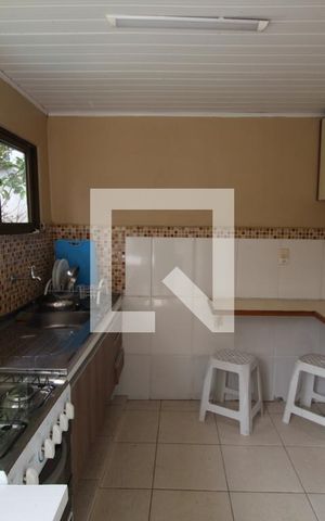 Casa à venda com 800m², 5 quartos e 3 vagasCozinha da edícula