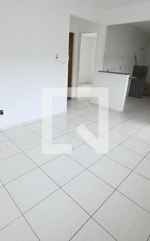 Casa de condomínio à venda com 42m², 2 quartos e 1 vaga Casa de condomínio à venda com 42m², 2 quartos e 1 vagaSala