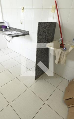 Casa de condomínio à venda com 42m², 2 quartos e 1 vaga Casa de condomínio à venda com 42m², 2 quartos e 1 vagaÁrea de serviço